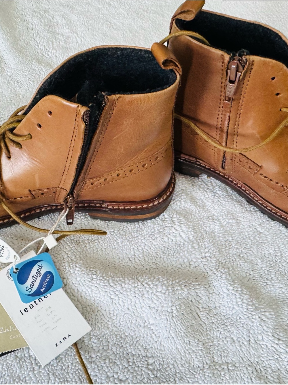 ZARA Men’s Tan Leather Chukka Boots with Side Zip